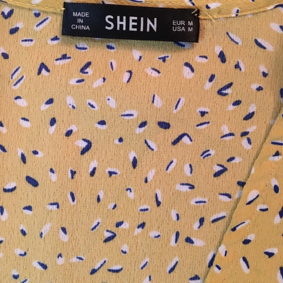 Flutter Sleeve Wrap Dress - Picture 3 of 3